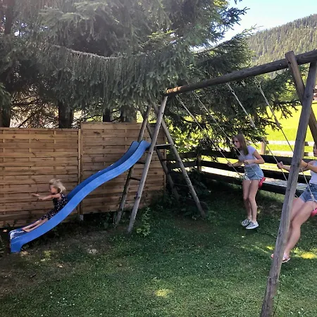 Korda Prázdninový dům *
